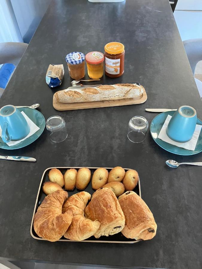 Chambre avec petit-déjeuner en Provence Luberon La Tour-dʼAigues Exterior foto
